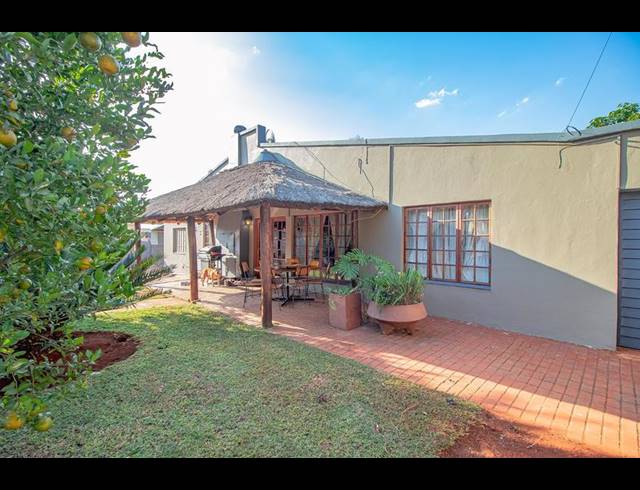 5 BEDROOM HOUSE FOR SALE IN SINOVILLE